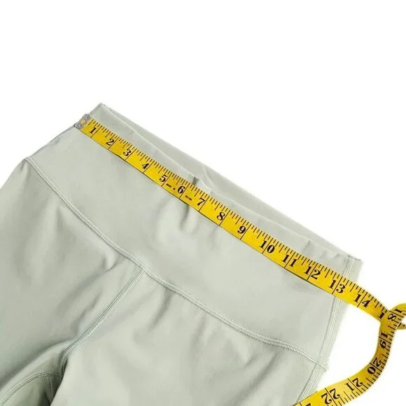 Lululemon Wunder Under High Rise Crop, 23", Luxtreme, Green, Size 8 - Picture 4 of 9